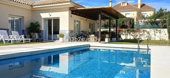 Short-term rent of detached villa in San Pedro de Alcántara 0