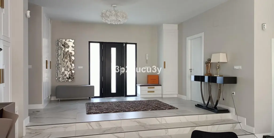 Краткосрочная аренда  отдельно стоящей виллы в San Pedro de Alcántara 4