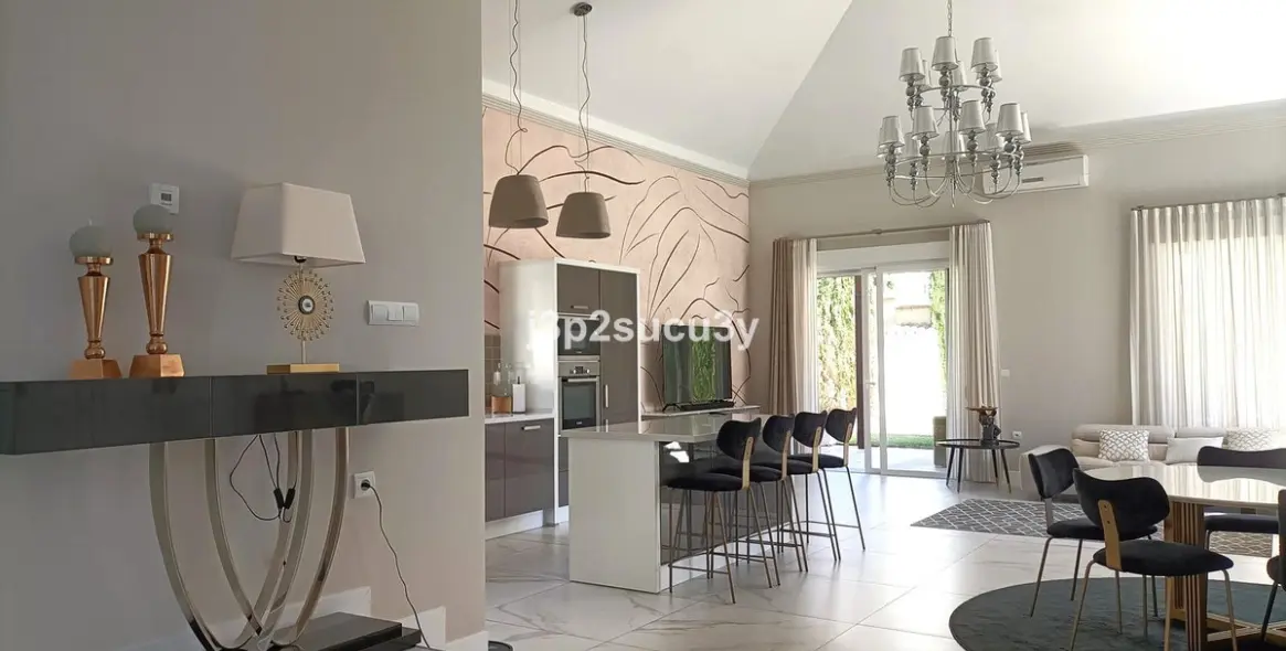 Краткосрочная аренда  отдельно стоящей виллы в San Pedro de Alcántara 5