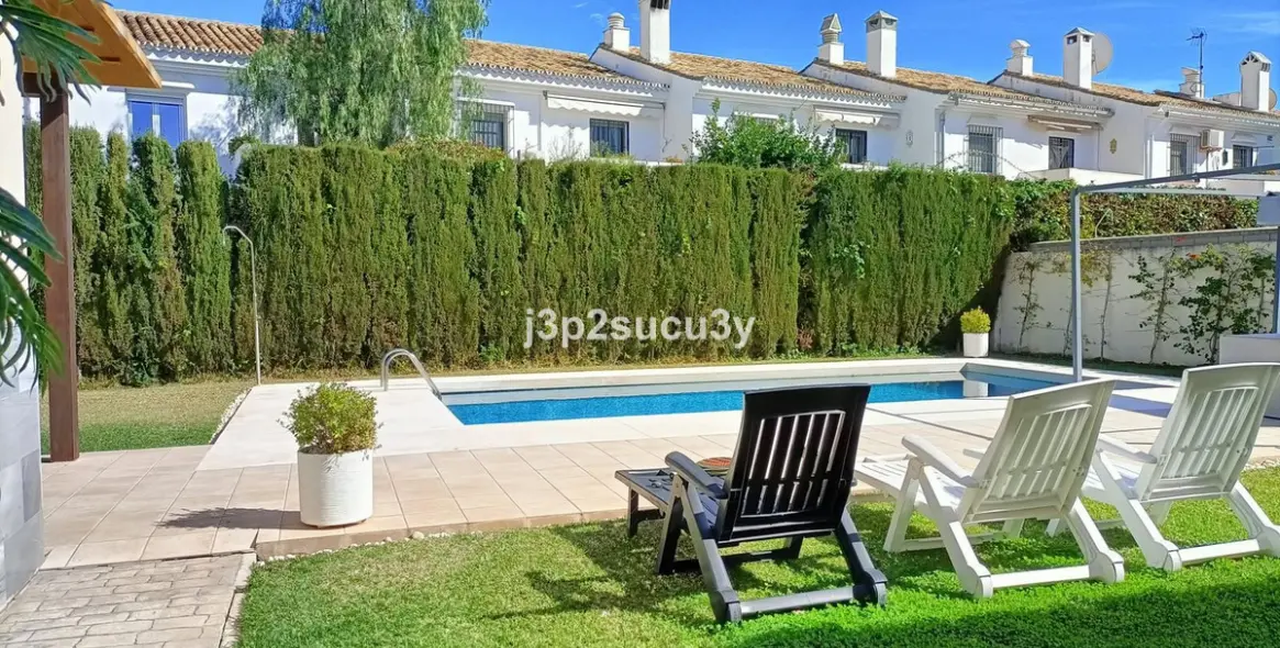 Краткосрочная аренда  отдельно стоящей виллы в San Pedro de Alcántara 17