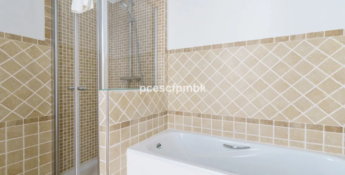 Long-term rent of townhouse in Selwo 15