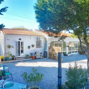 Продажа  отдельно стоящей виллы в Cómpeta