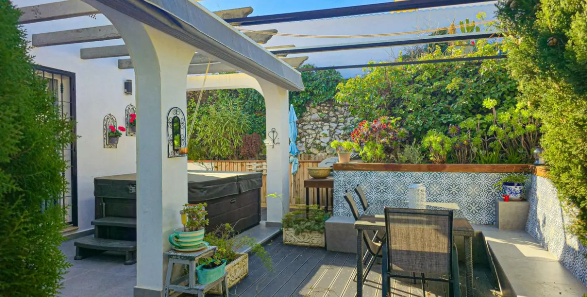 Продажа  отдельно стоящей виллы в Cómpeta 5