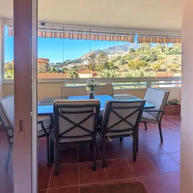 Sale of middle floor apartment in Torrequebrada