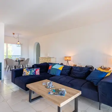 Sale of penthouse in Miraflores