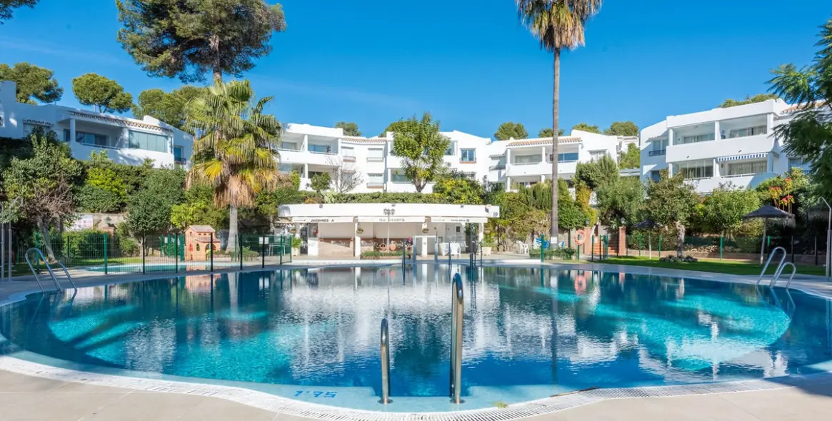 Sale of penthouse in Miraflores 17