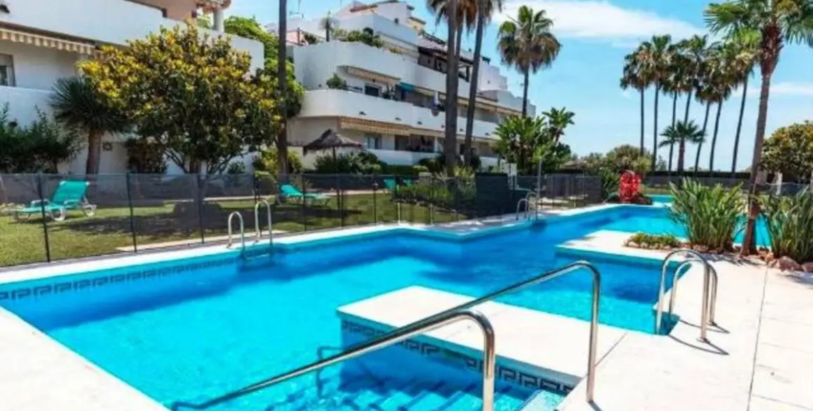 Sale of ground floor apartment in Marbella 1