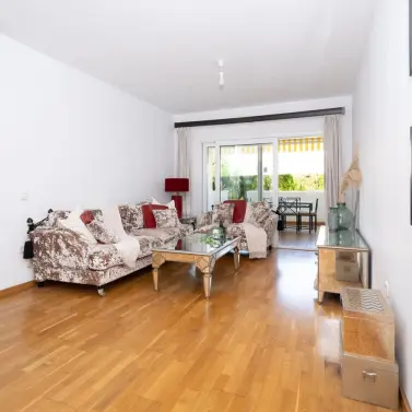 Sale of ground floor apartment in Marbella