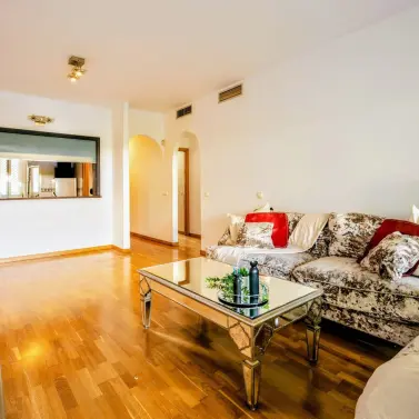 Sale of ground floor apartment in Marbella