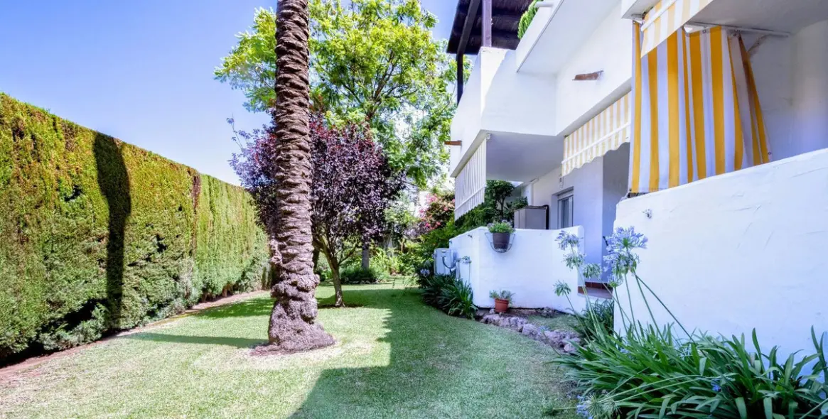 Sale of ground floor apartment in Marbella 17