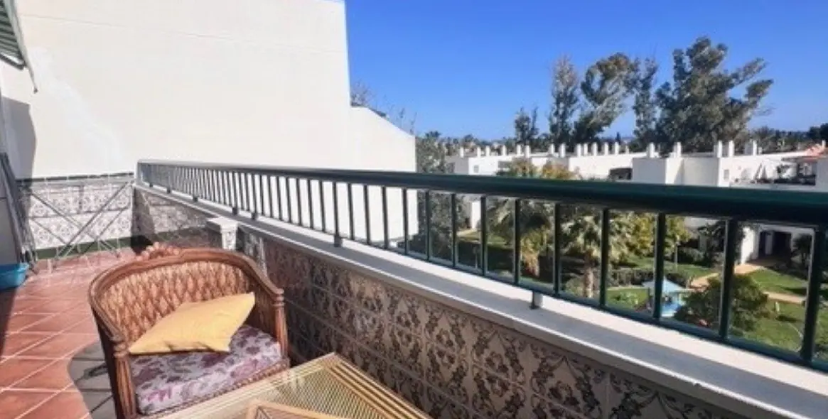 Sale of penthouse in San Pedro de Alcántara 26