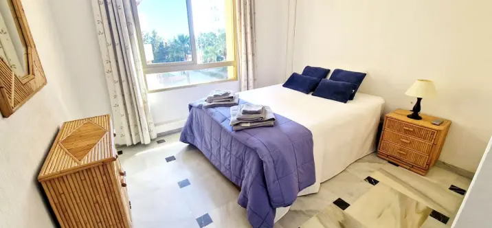 Sale of middle floor apartment in Fuengirola 3