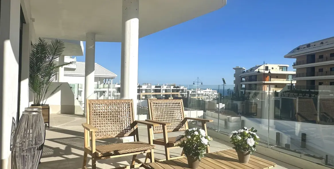Sale of middle floor apartment in Fuengirola 4
