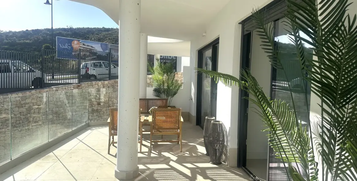 Sale of middle floor apartment in Fuengirola 8