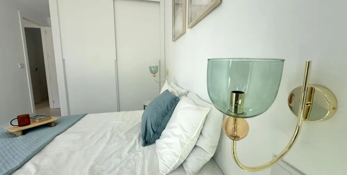 Sale of middle floor apartment in Fuengirola 34