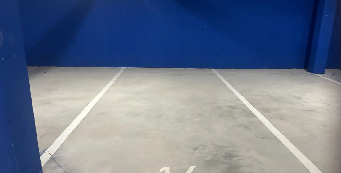 Sale of middle floor apartment in Fuengirola 36