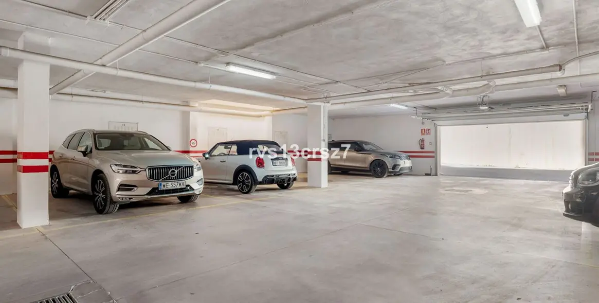 Venta de apartamento en planta media en Elviria 32