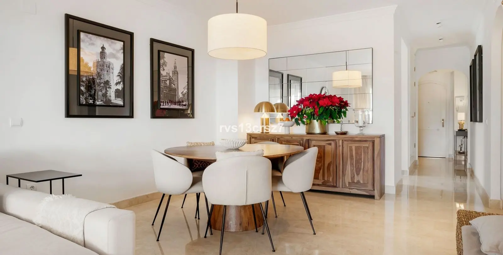 Venta de apartamento en planta media en Elviria 3