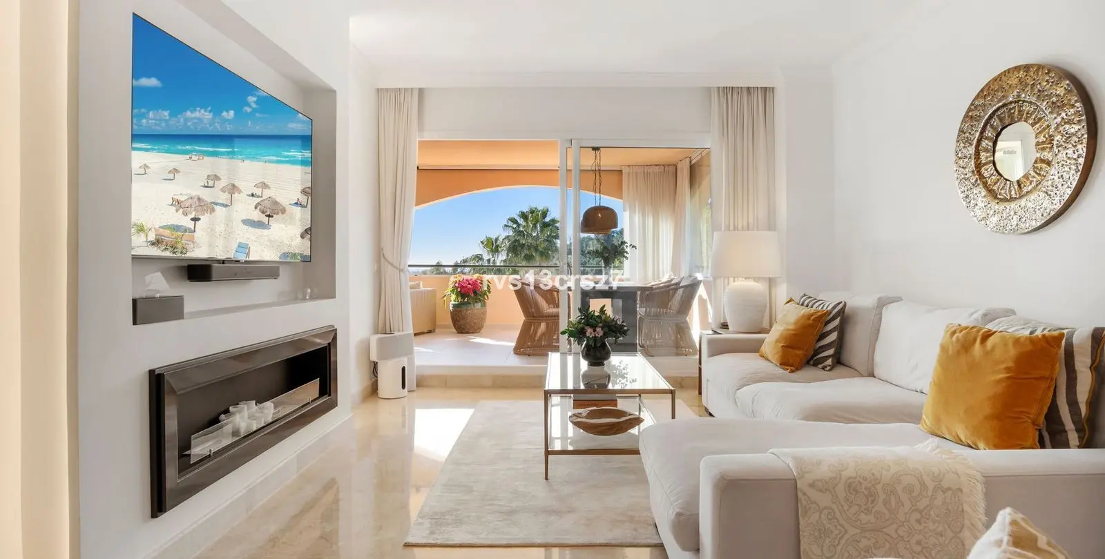 Venta de apartamento en planta media en Elviria 5