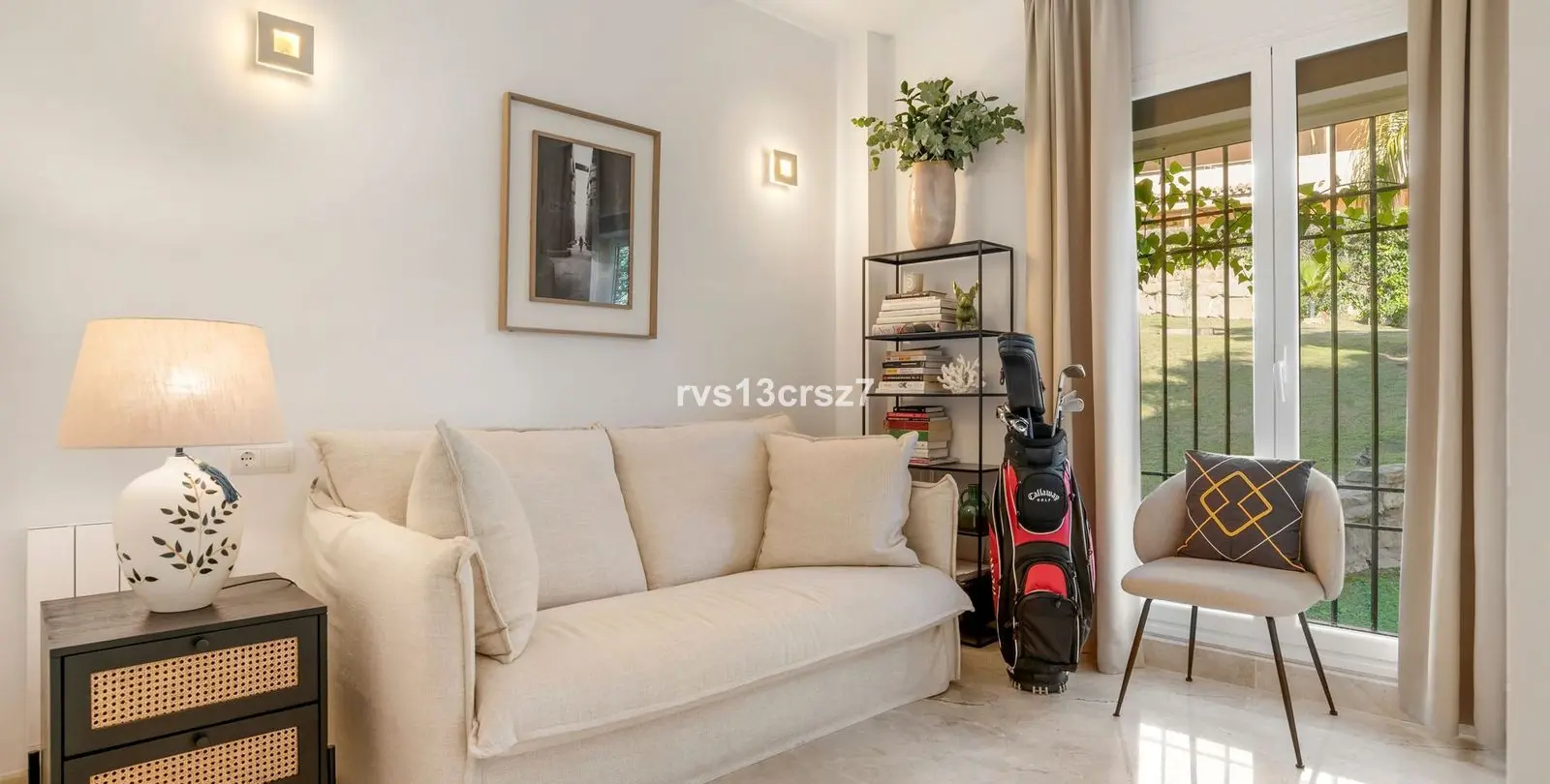Venta de apartamento en planta media en Elviria 18