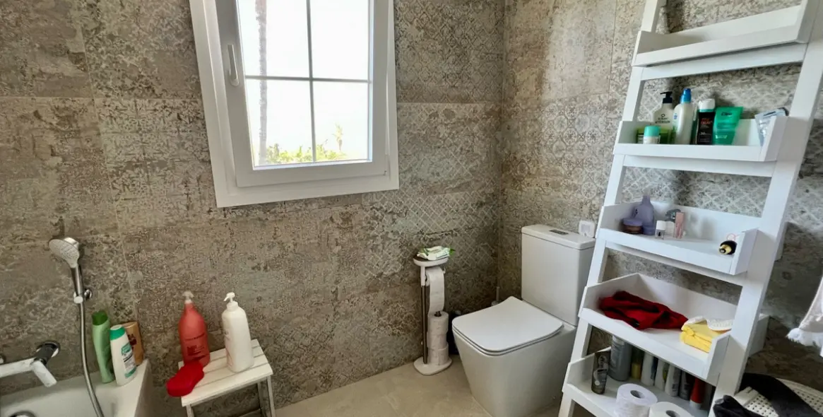 Продажа таунхауса в Estepona 12