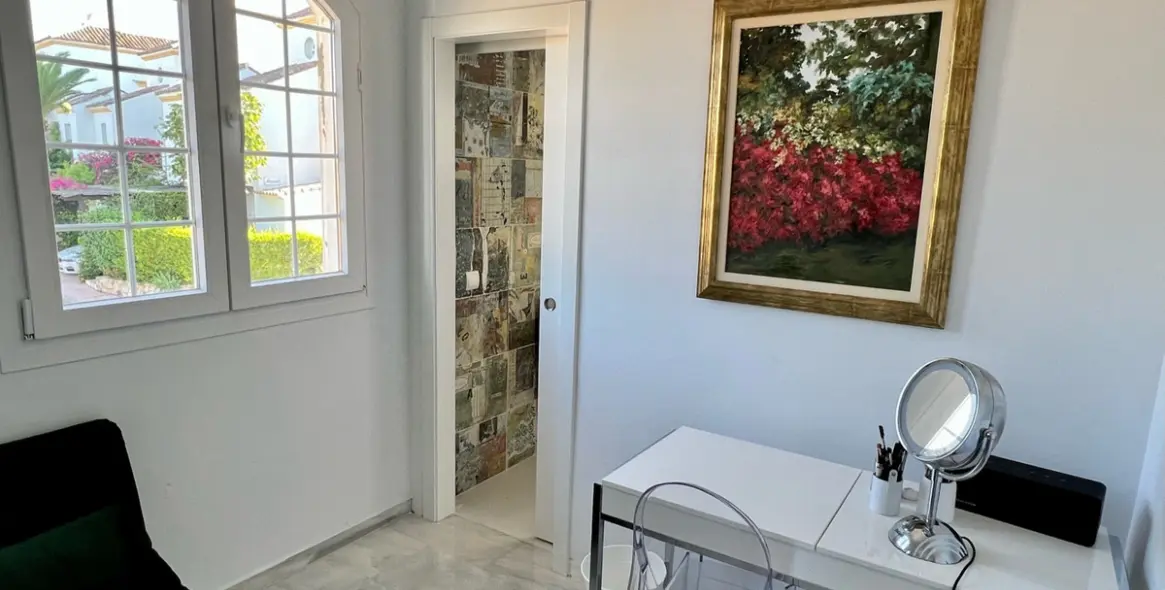 Venta de adosado en Estepona 16