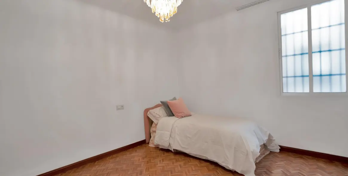 Продажа апартаментов на среднем этаже в Marbella 27