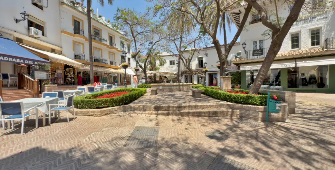 Продажа апартаментов на среднем этаже в Marbella 42