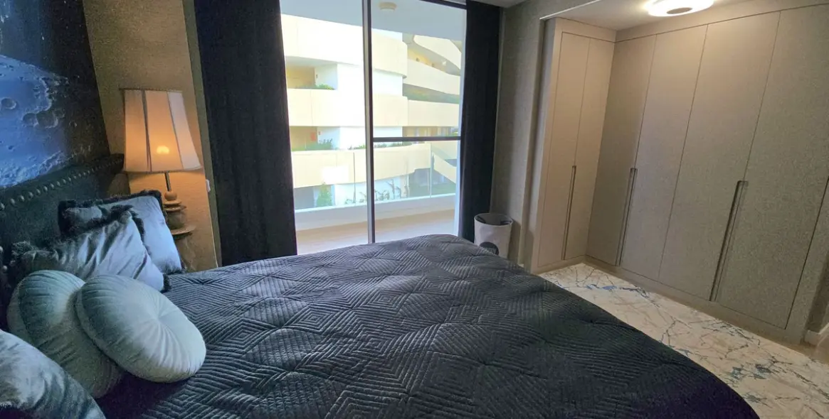 Sale of middle floor apartment in Fuengirola 13