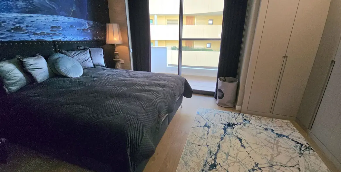 Sale of middle floor apartment in Fuengirola 14