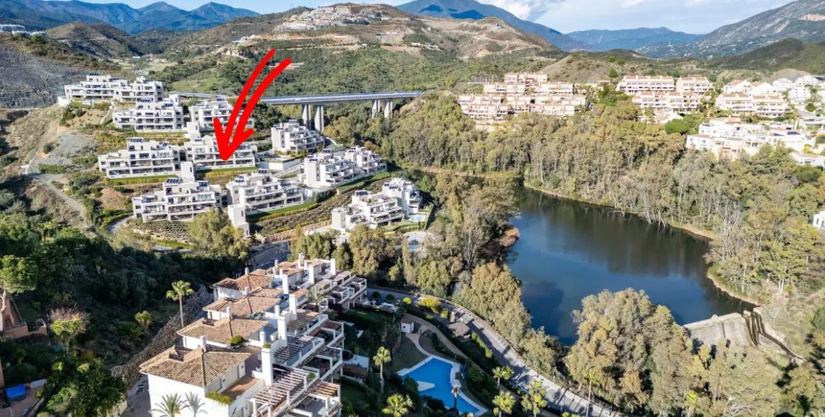 Sale of ground floor apartment in Nueva Andalucía 2