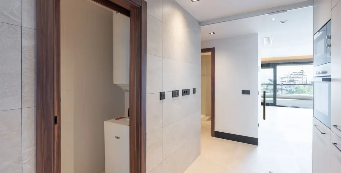 Sale of ground floor apartment in Nueva Andalucía 10