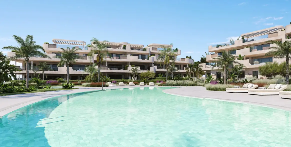 Sale of middle floor apartment in Estepona 1