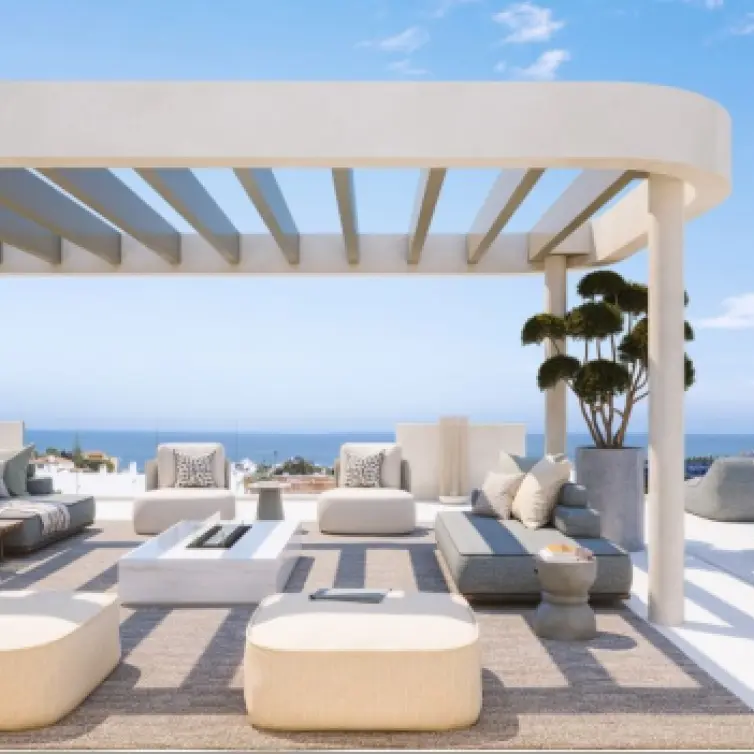 Sale of penthouse in Estepona
