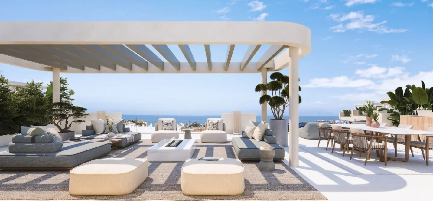 Sale of penthouse in Estepona 3