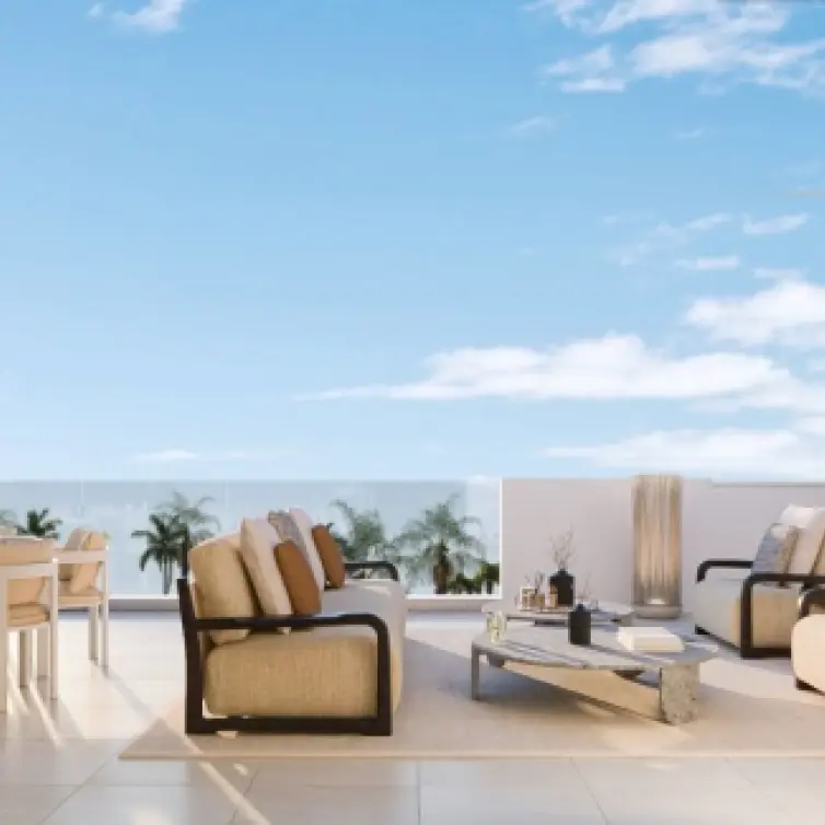 Sale of penthouse in Estepona