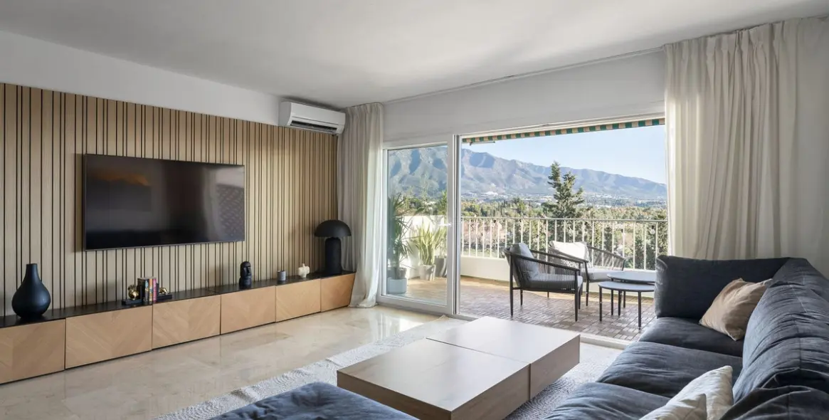 Продажа пентхауса в Nueva Andalucía 2