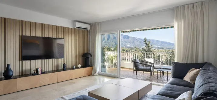 Продажа пентхауса в Nueva Andalucía 1