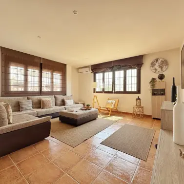 Продажа  отдельно стоящей виллы в Sierrezuela