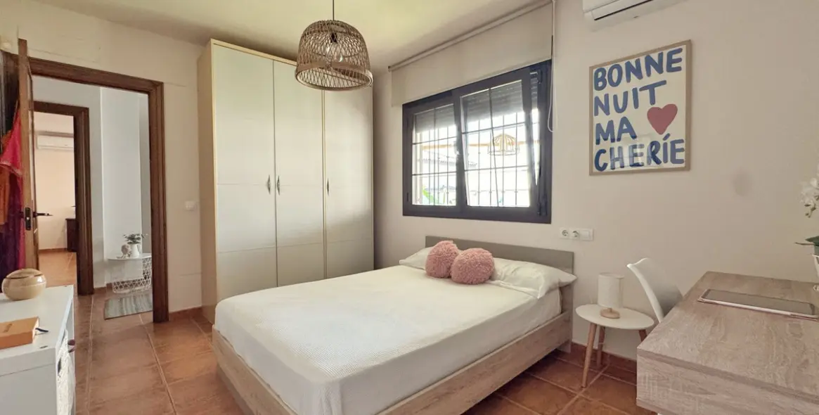 Продажа  отдельно стоящей виллы в Sierrezuela 19