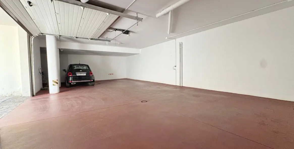 Продажа  отдельно стоящей виллы в Sierrezuela 23