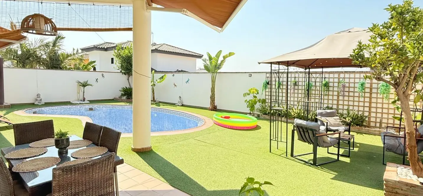 Sale of detached villa in Sierrezuela 2
