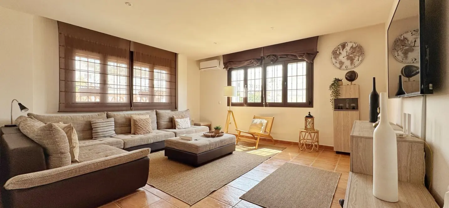 Sale of detached villa in Sierrezuela 3