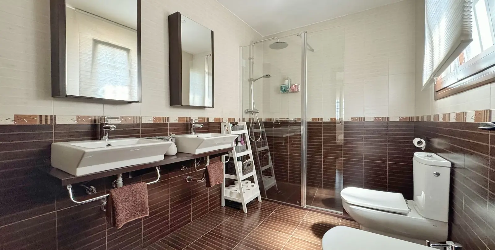 Venta de villa independiente en Sierrezuela 14