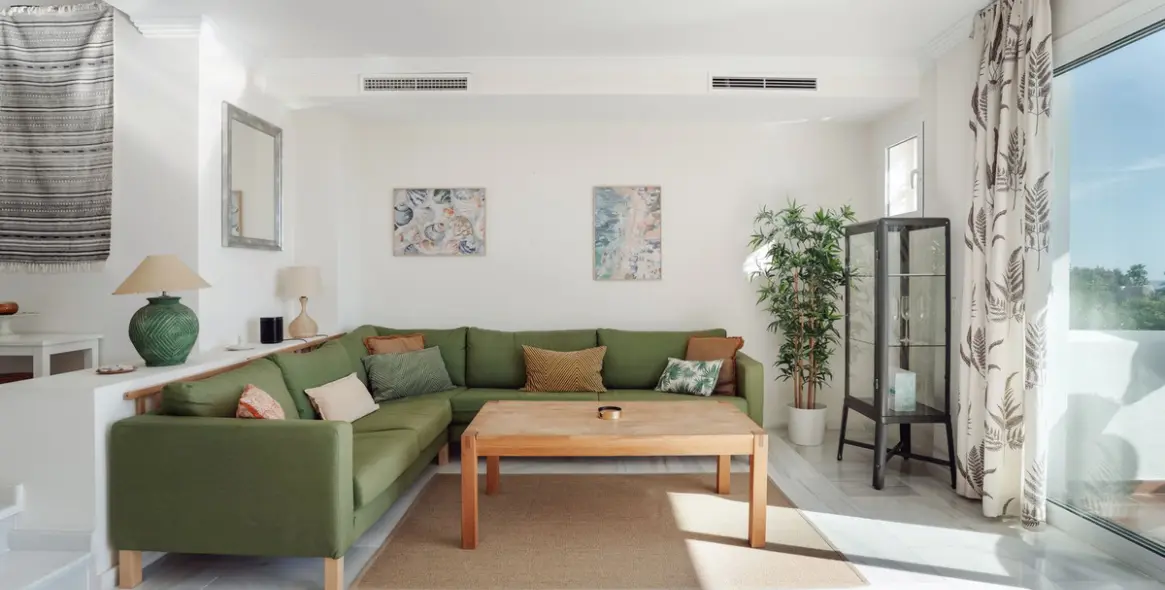 Продажа апартаментов на среднем этаже в Nueva Andalucía 2