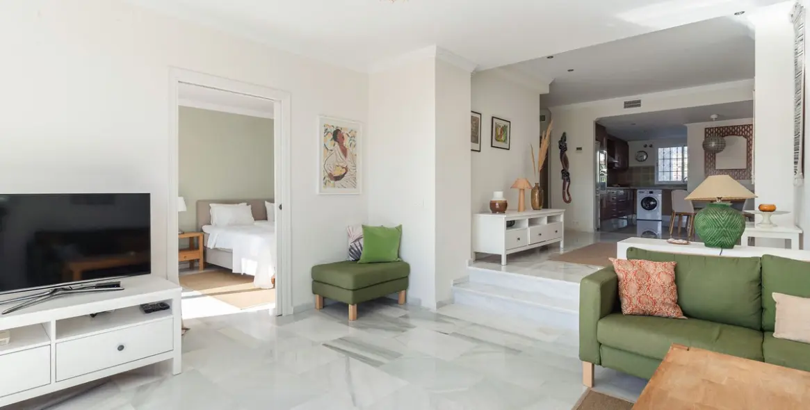 Продажа апартаментов на среднем этаже в Nueva Andalucía 4