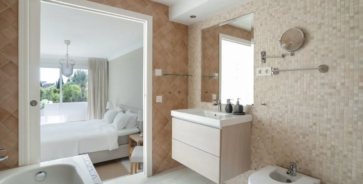 Продажа апартаментов на среднем этаже в Nueva Andalucía 12