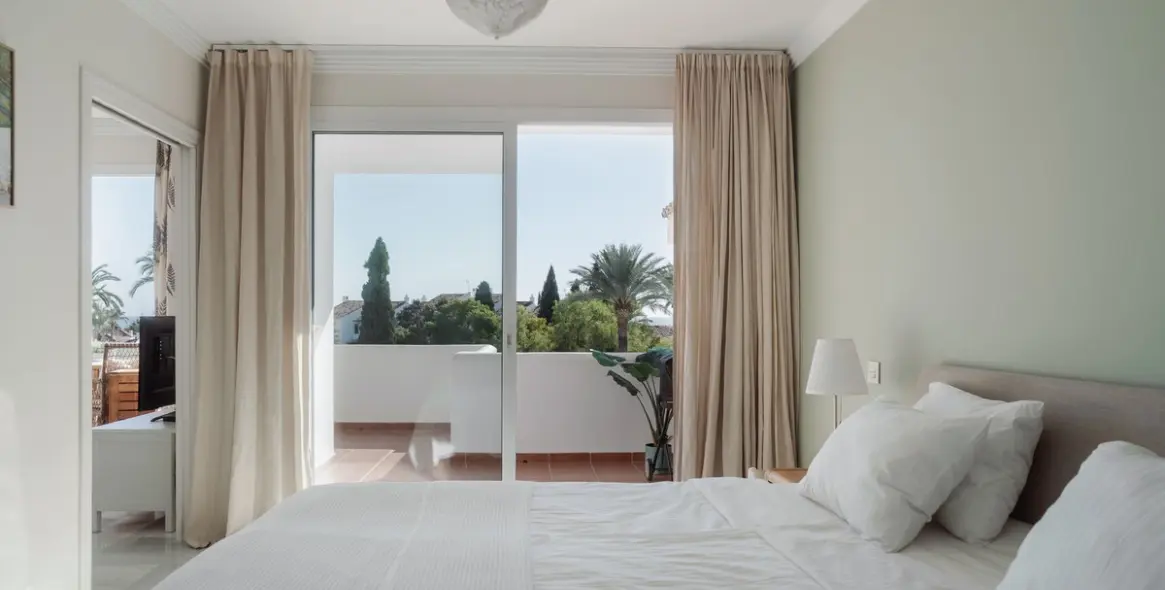 Продажа апартаментов на среднем этаже в Nueva Andalucía 13