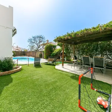 Sale of semi-detached house in Higueron