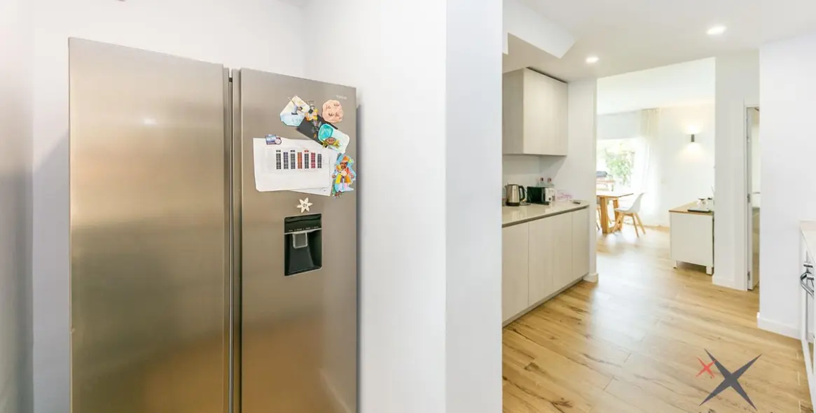 Продажа дома на две семьи в Higueron 20